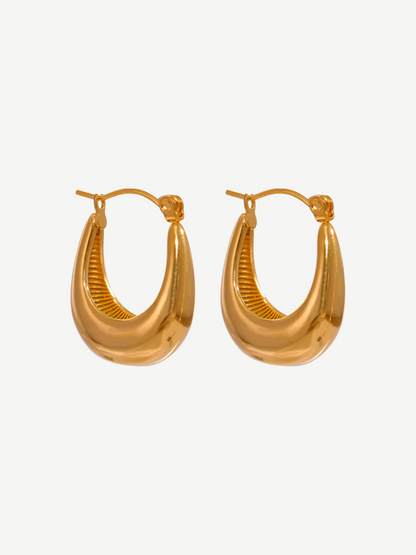 Cordelia Hoops